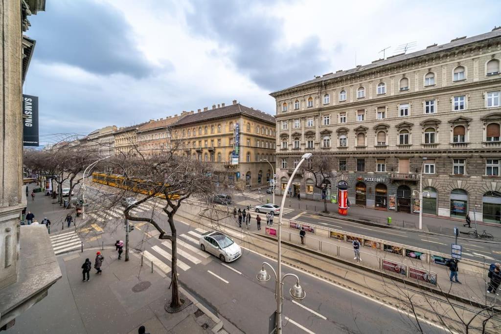 Andrassy Grandeur With Indoor Parking * Budapešť