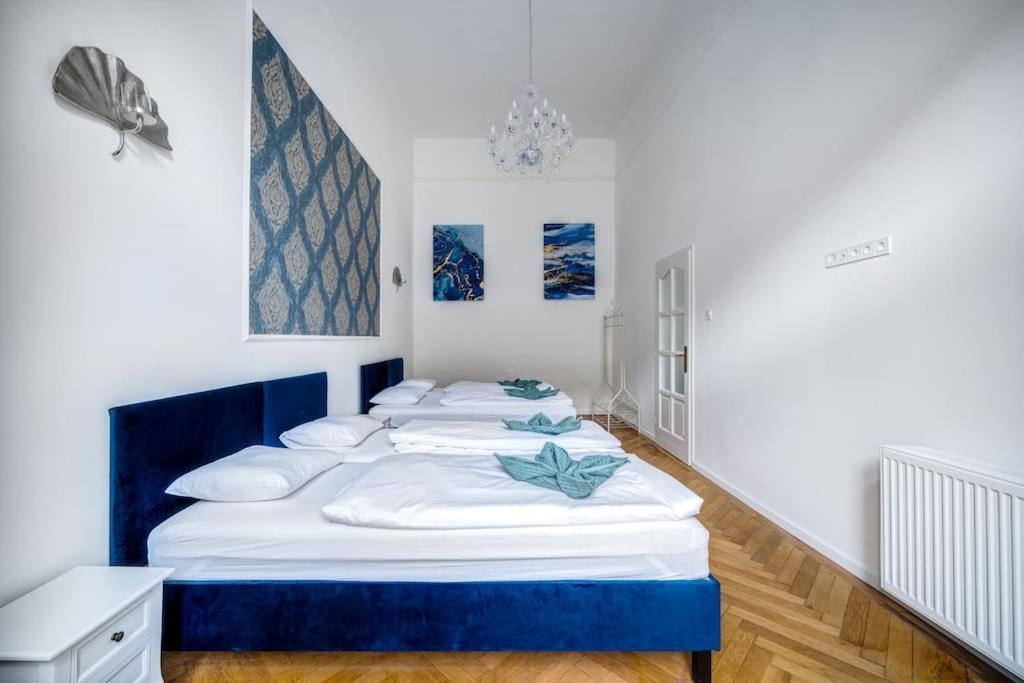 Apartmán Andrassy Grandeur With Indoor Parking *